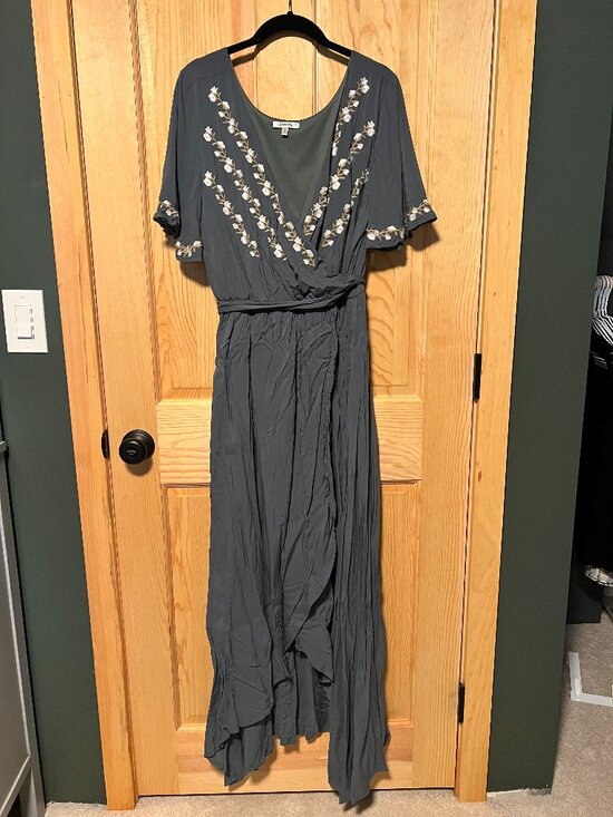 Embroidered Wrap Dress in Jade from Piper & Scoot - Picture 2 of 6